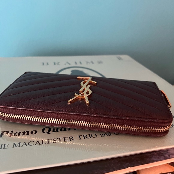 YSL Matelasse Chevron Monogram Zip Wallet - Picture 5 of 9